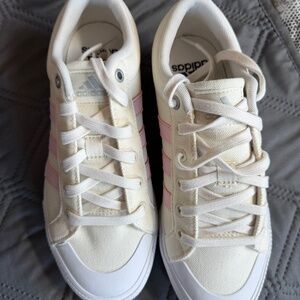 Adidas Bravada 2.0 Platform Women’s Sneakers 8